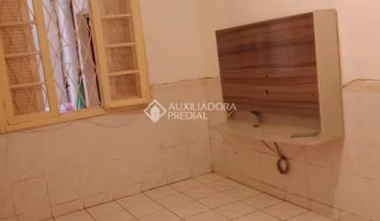 Apartamento com 2 quartos à venda na Rua Hoffmann, 543, Floresta, Porto Alegre, 46 m2 por R$ 230.000