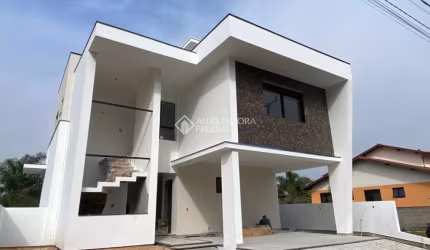 Casa em condomínio fechado com 3 quartos à venda na Rua do Lamim, 2736, Canasvieiras, Florianópolis, 230 m2 por R$ 1.950.000