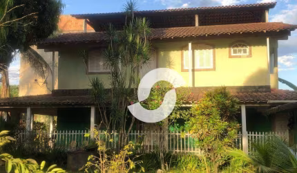 Casa com 3 dormitórios à venda, 240 m² por R$ 275.000,00 - Ipiiba - São Gonçalo/RJ