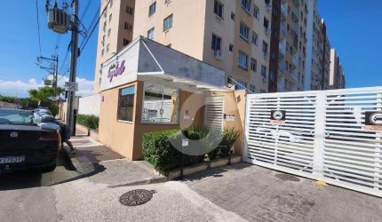 Apartamento à venda, 52 m² por R$ 200.000,00 - Vista Alegre - São Gonçalo/RJ