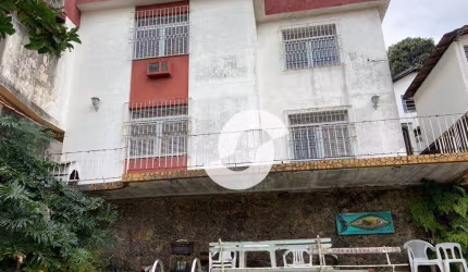 Ótima casa com 5 dormitórios à venda, 266 m² por R$ 800.000 - Ingá - Niterói/RJ