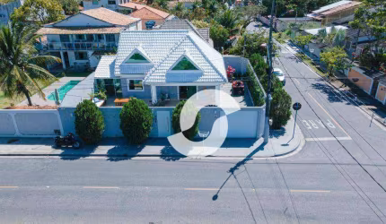Casa à venda, 240 m² por R$ 750.000,00 - Recanto de Itaipuaçu - Maricá/RJ