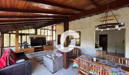 Pendotiba! Aconchegante casa junto a natureza com 4 dormitórios à venda, 600 m² por R$ 1.475.000,00 - Mata Paca - Niterói/RJ