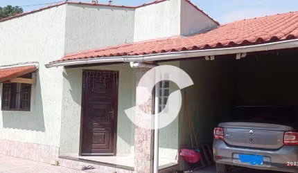 Excelente casa com 2 quartos, suíte e quintal amplo em Joaquim de Oliveira