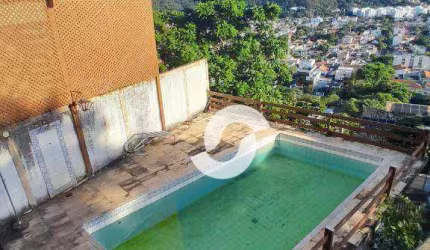 Excelente Casa em São francisco com 4 dormitórios à venda, 1200 m² por R$ 1.300.000 - São Francisco - Niterói/RJ