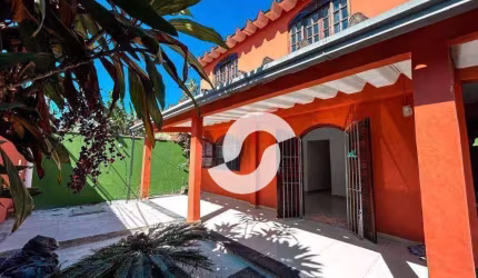 Casa com 3 dormitórios à venda, 251 m² por R$ 750.000,00 - Maravista - Niterói/RJ