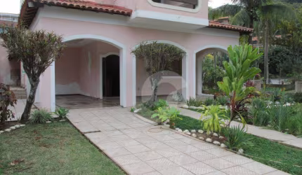 Casa com 4 dormitórios à venda, 271 m² por R$ 2.650.000,01 - Camboinhas - Niterói/RJ