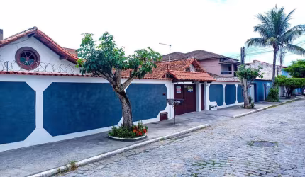 Casa em condomínio à venda 2 quartos, 2 vagas, 81m²
