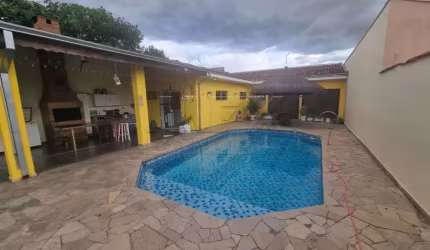 Casa com 1 quarto à venda na Rua Ângelo Colacino, Jardim Petrópolis, Bauru, 150 m2 por R$ 470.000