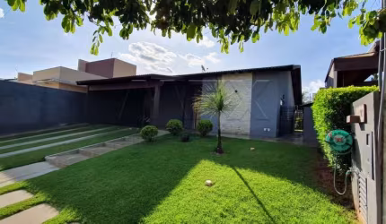 Casa em condomínio fechado com 2 quartos à venda na Rua Mário Ribeiro da Silva, Conjunto Habitacional Primavera, Bauru, 230 m2 por R$ 950.000