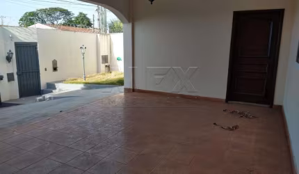 Casa com 5 quartos à venda na Rua Antônio da Silva Souto, Vila Pacífico, Bauru, 330 m2 por R$ 580.000