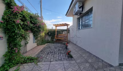 Casa com 3 quartos à venda na Rua Luiz Bleriot, Parque Jardim Europa, Bauru, 150 m2 por R$ 550.000