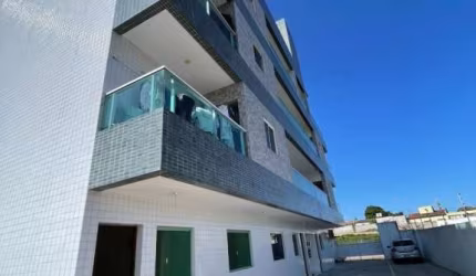 Apartamento com 2 dormitórios à venda, 54 m² por R$ 220.000 - Carapibus - Conde/PB