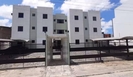 Apartamento com 2 dormitórios à venda, 54 m² por R$ 155.000 - Ernesto Geisel - João Pessoa/PB