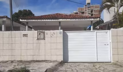 Casa com 3 dormitórios à venda por R$ 450.000,00 - Jardim São Paulo - João Pessoa/PB