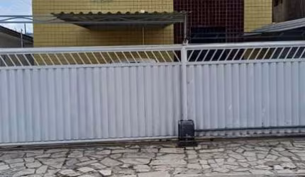 Apartamento com 2 dormitórios à venda por R$ 185.000 - Geisel - João Pessoa/PB