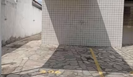 APARTAMENTO BEM LOCALIZADO NA PRINCIPAL DO GEISEL, DOIS DORMITORIOS UMA SUITE, SALA,VARANDA,COZINHA.WC.SOCIAL, UMA VAGA DE GARAGEM COBERTA. APTO MOBIL