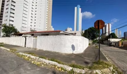 Casa com 3 dormitórios à venda, 432 m² por R$ 800.000,00 - Manaíra - João Pessoa/PB