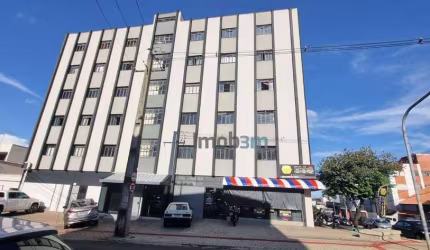 Apartamento com 3 dormitórios para alugar, 80 m² por R$ 3.175,00/mês - Centro - Londrina/PR