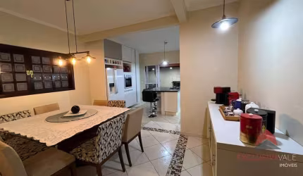 Casa com 3 dormitórios à venda, 206 m² por R$ 735.000,00 - Residencial Bosque dos Ipês - São José dos Campos/SP