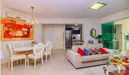 Apartamento próximo ao mar à venda no Ed. Grand Royale em Balneário Camboriú