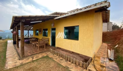 Vendo chácara em Itatiaiuçu de 1000m² com 03 quartos e piscina excelente localização.