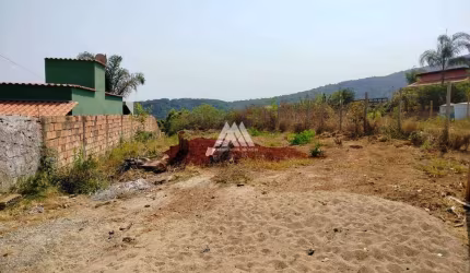 Vendo lote em Itatiaiuçu de 500m² excelente localização.