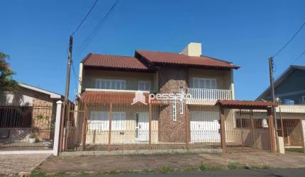 Sobrado à Venda por R$850.000,00 - Vila Vista Alegre - Cachoeirinha, RS