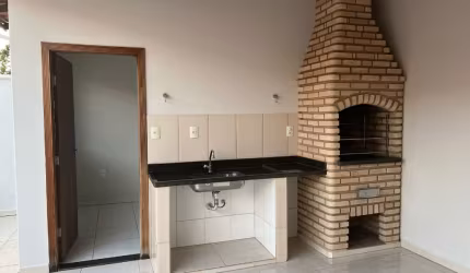Casa C. Pereira com 3/4 Sendo 1 Suíte, Varanda Goumet e Churrasqueira