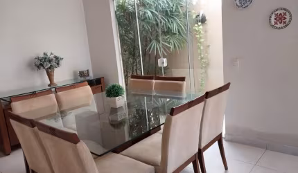 Casa Alto Umuarama 3/4 Sendo 1 Suíte 3 Vagas de Garagem