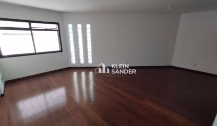 Apartamento com 3 dormitórios à venda, 189 m² por R$ 849.000,00 - Centro - Nova Friburgo/RJ