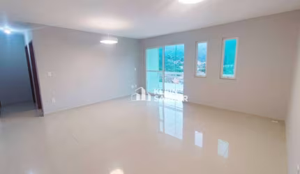 Apartamento com 3 dormitórios à venda, 120 m² por R$ 565.000,00 - Cônego - Nova Friburgo/RJ
