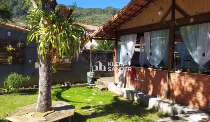 Casa com 3 dormitórios à venda, 100 m² por R$ 500.000,00 - Sítio São Luís - Nova Friburgo/RJ