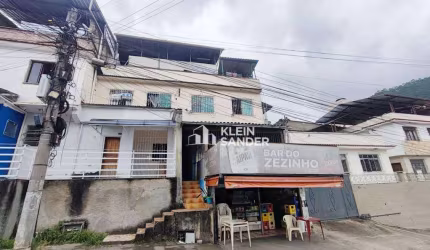 Casa com 1 dormitório para alugar, 50 m² por R$ 750,00/mês - Olaria - Nova Friburgo/RJ