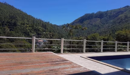 Casa com 5 dormitórios à venda, 332 m² por R$ 1.049.000,00 - Vale dos Pinheiros - Nova Friburgo/RJ
