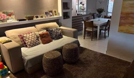 Casa com 2 dormitórios à venda, 68 m² por R$ 650.000,00 - Parque Rural Fazenda Santa Cândida - Campinas/SP