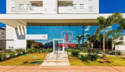 Apartamento à venda no Edifício Boulevard Village na Vila Siam em Londrina.