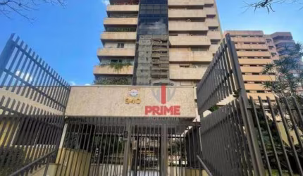Apartamento à venda no Edifício Comodoro no centro de Londrina. Localizado na região nobre de altíssimo padrão. Vista para a cidade de todos os ambien