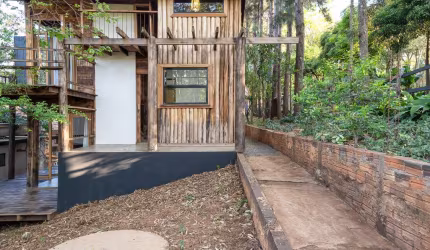 Casa com 2 quartos para alugar na Estrada Jucá Mingote, 12, Centro, São Jerônimo da Serra, 73 m2 por R$ 2.000