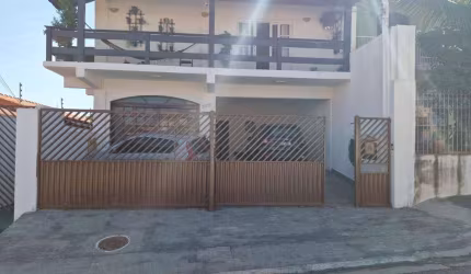 Sobrado à venda no Bairro Jardim Gonçalves, em Sorocaba/SP
