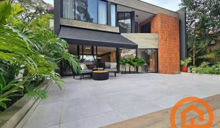 Espetacular casa com 3 suítes a  venda, 408 m² por R$ 5.850.000 - Brooklin - São Paulo/SP
