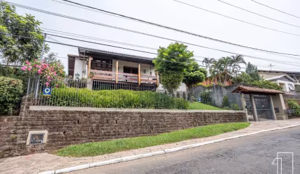 Casa com 3 quartos à venda na Rua Frederico Groehs Neto, 180, Vila Nova, Novo Hamburgo por R$ 1.200.000
