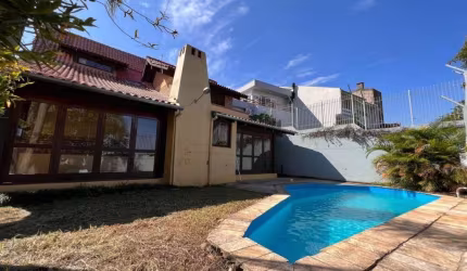 Casa com 5 quartos à venda na Rua Belo Horizonte, 180, Boa Vista, Novo Hamburgo por R$ 1.000.000