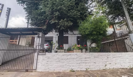 Casa com 5 quartos à venda na Rua Guajuvira, 104, Guarani, Novo Hamburgo por R$ 530.000