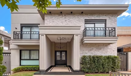 Casa em condomínio à venda - 502m²