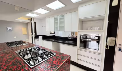 Apartamento com 2 quartos - 80m² - Centro
