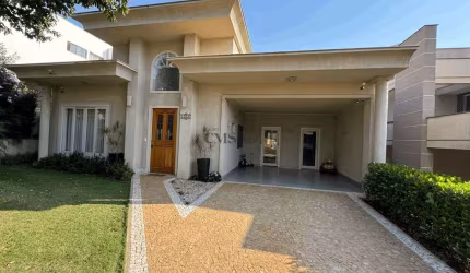 Casa Térrea em Condomínio á venda  - 275m2
