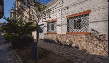 Título: Casa-Terreno à venda, Centro - Curitiba