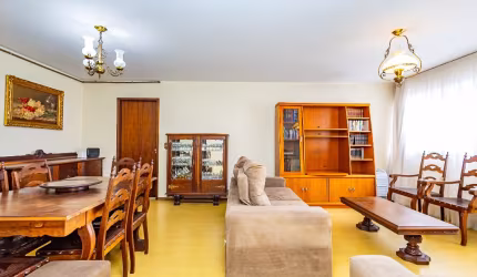 Apartamento no Juvevê com 3 quartos, 1 suíte, 1 vaga