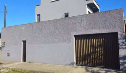 Morro do Meio - Sobrado com piscina e suite com Closet